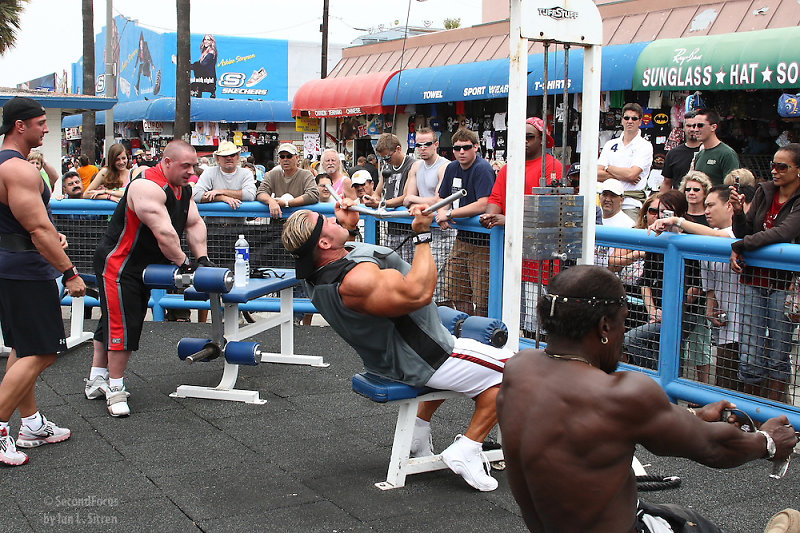 Jay Cutler at Muscle Beach